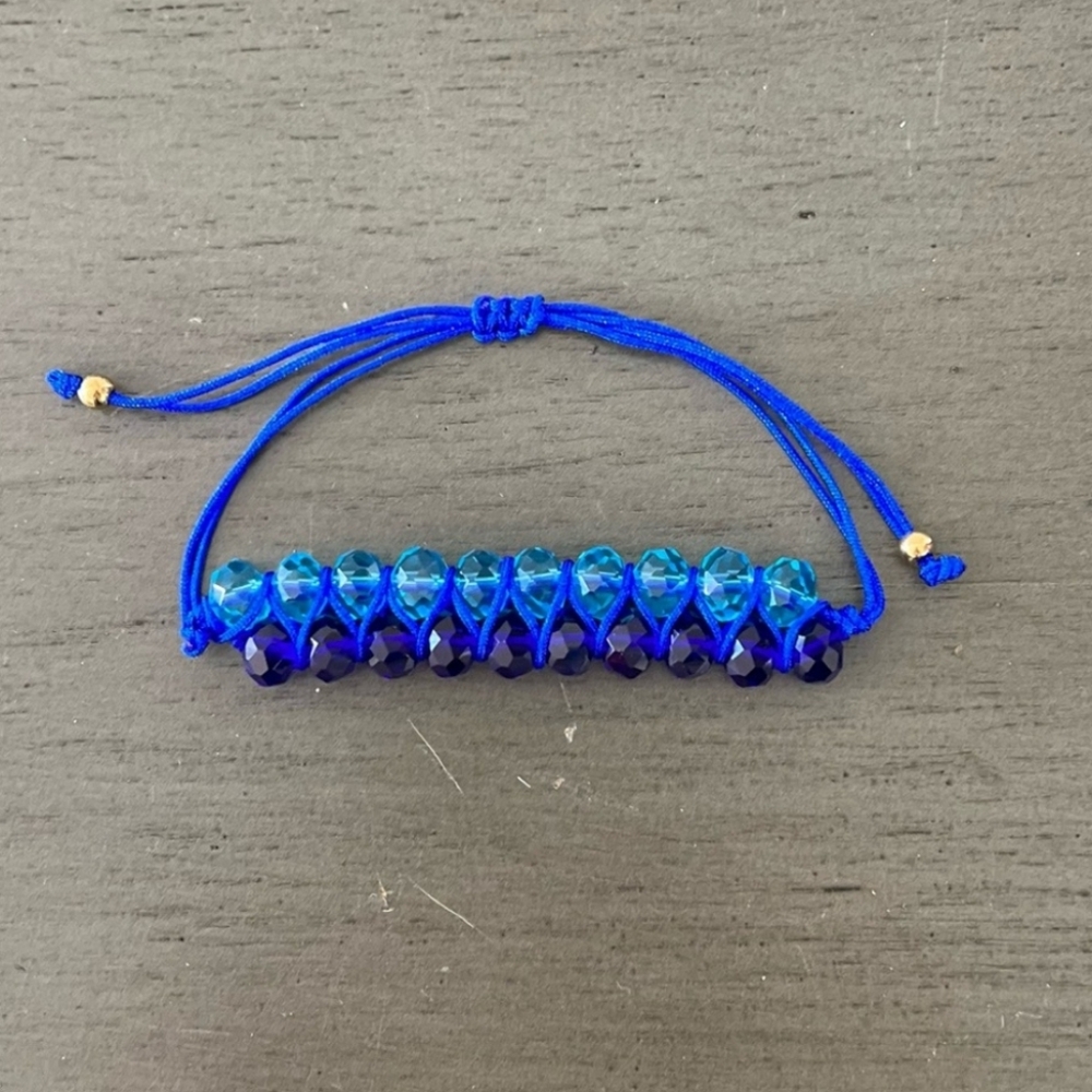 1/$5 or 3/$10 NWT Blue Adjustable Faceted Bead Bracelet